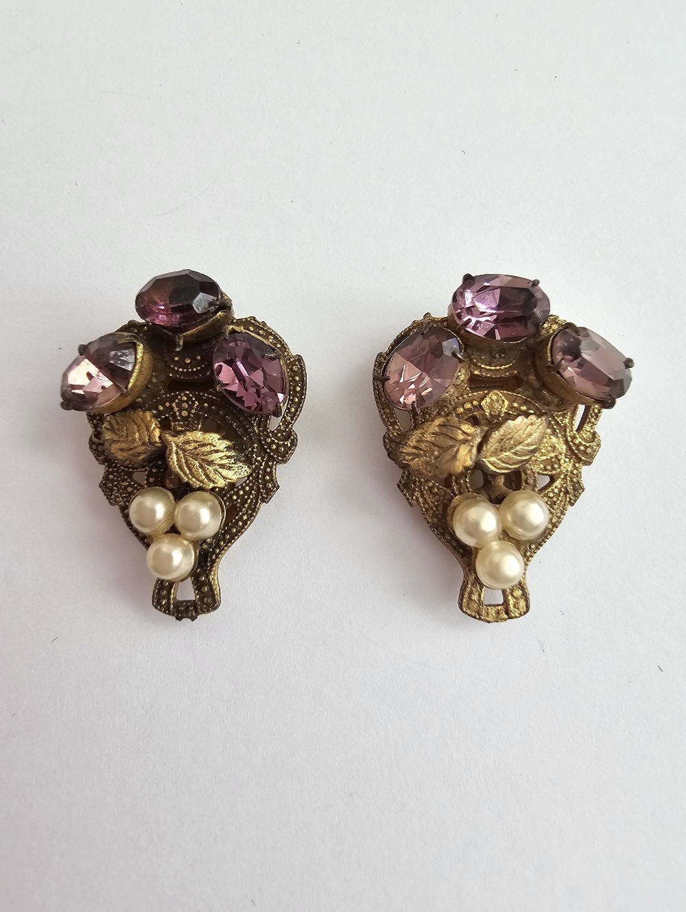 Vintage 1940s Amethyst Glass & Faux Pearl Dress Clips – Pair of Brass Filigree